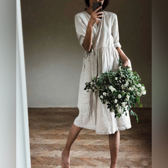 Simply Grey Linen Dress - Picture 3 of 4